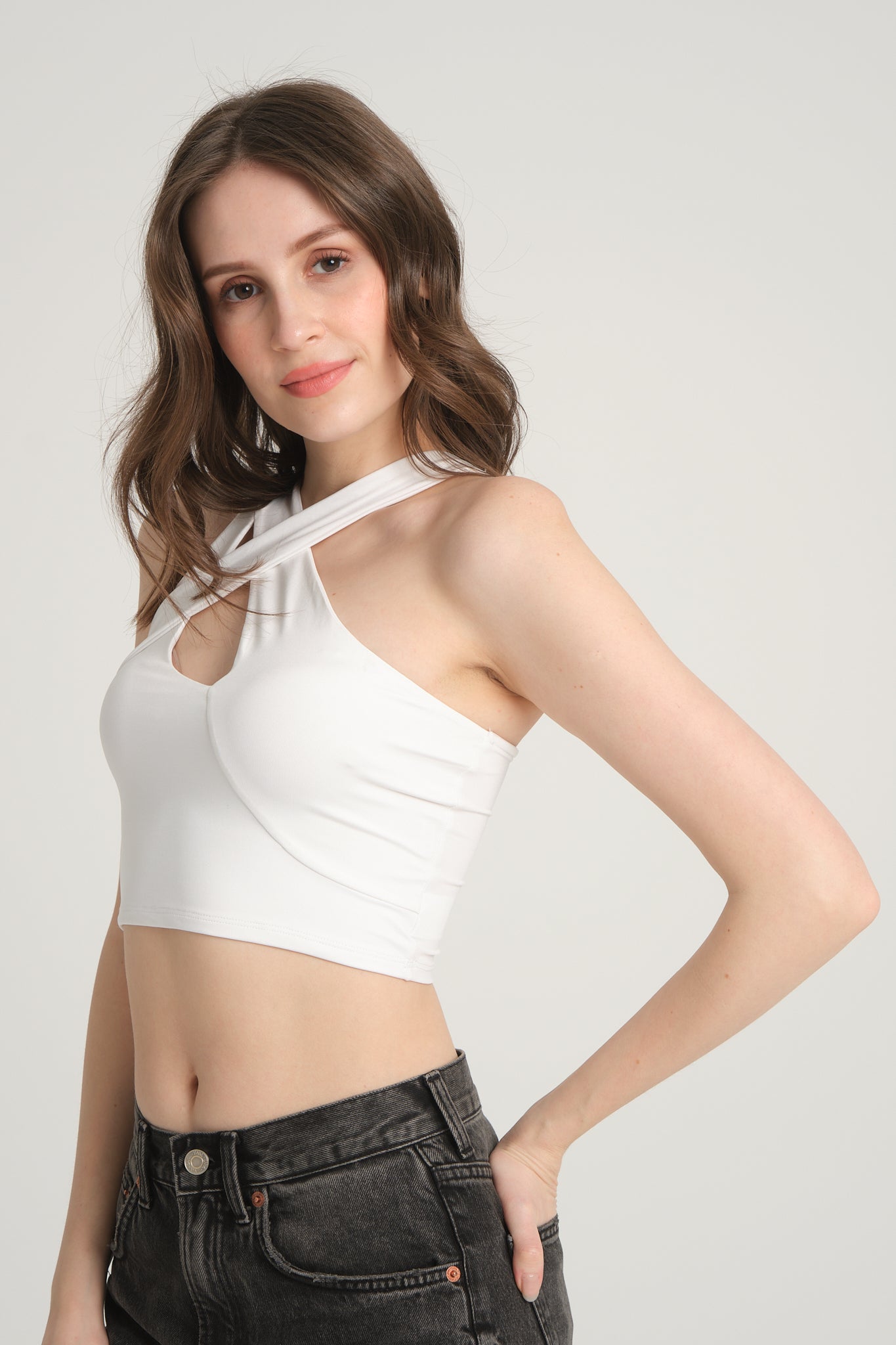 Çapraz Askılı Beyaz Crop Top