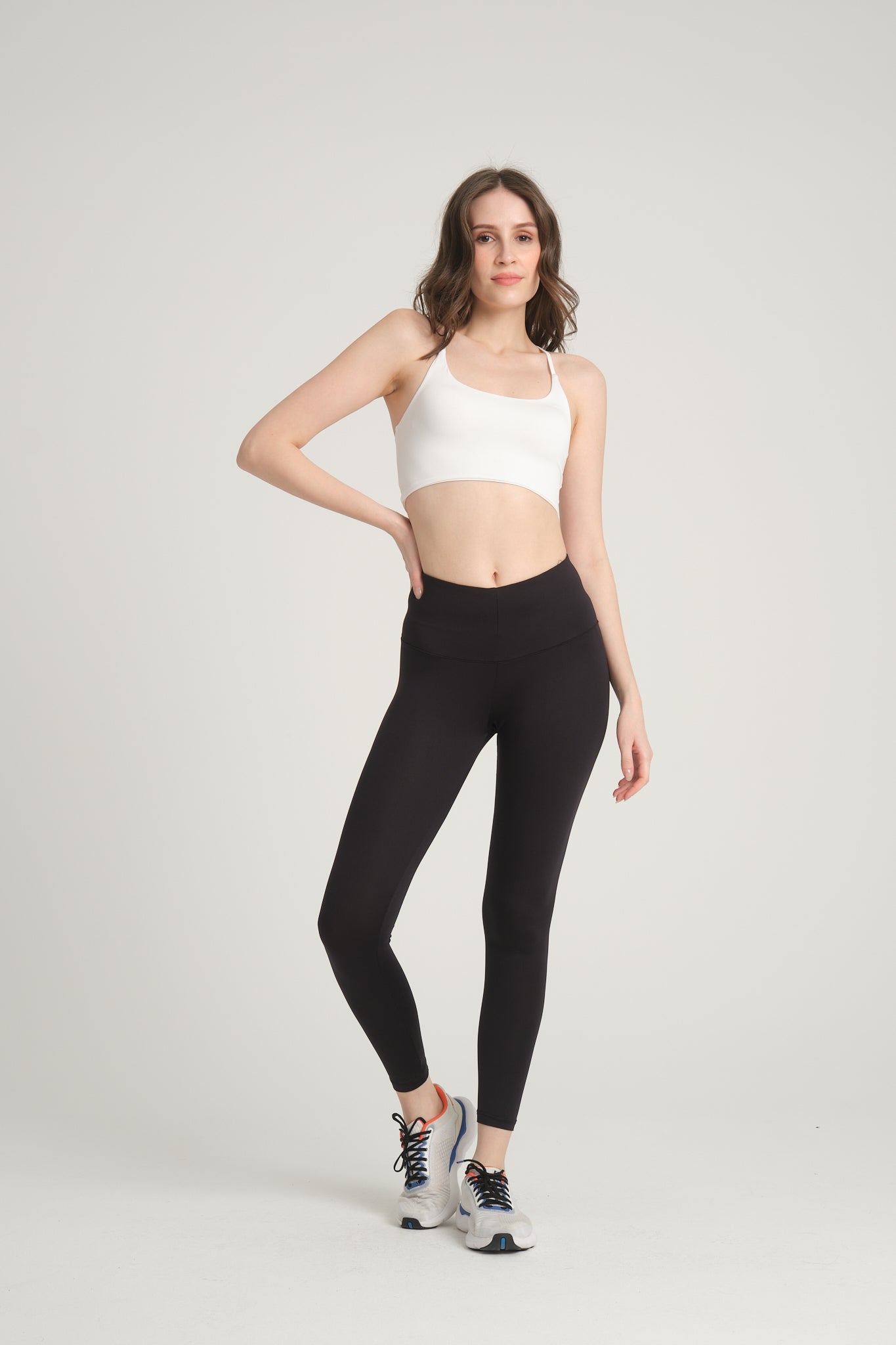 Çapraz Ayarlanabilir Askılı Beyaz Crop Top